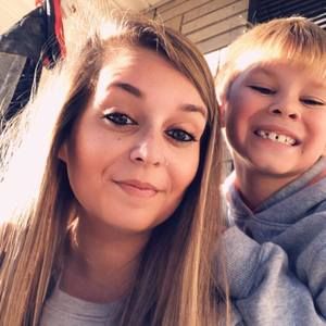 Meet your Posher, Raechel k